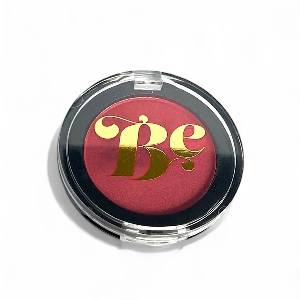 (FREE with any bundle) ⚡️💫  Beauty Essentials Be Radiant Blush in Playful